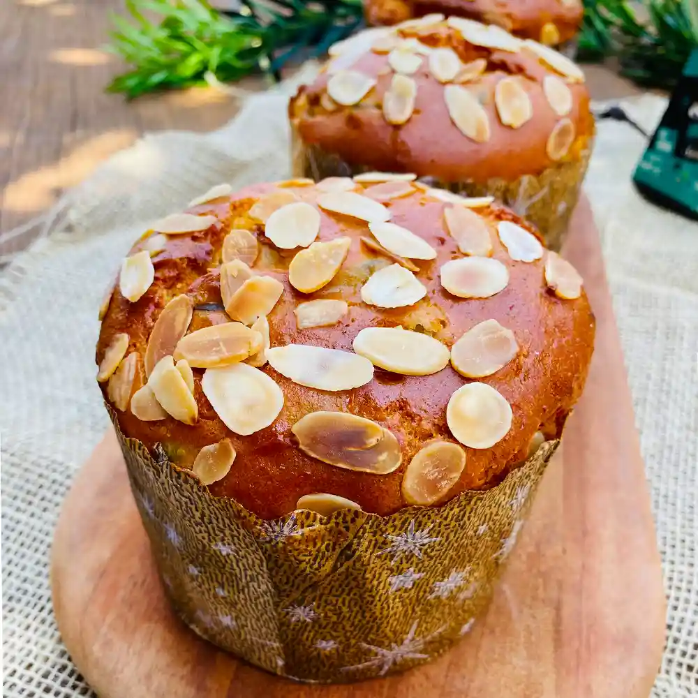 Panetone sem açúcar, sem glúten e sem leite com frutas cristalizadas e amêndoas da Belive